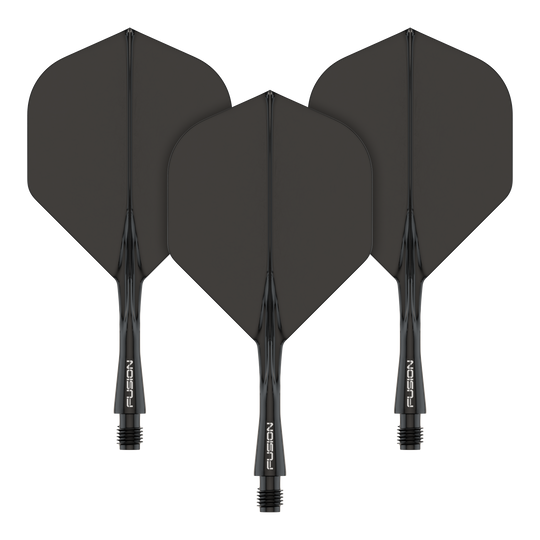 Sistema de eje de vuelo Winmau Fusion estándar negro Das Bild zeigt drei schwarze Dartflights mit integrierten Schäften. Auf den Schäften steht das Wort "FUSION" in weißer Schrift.